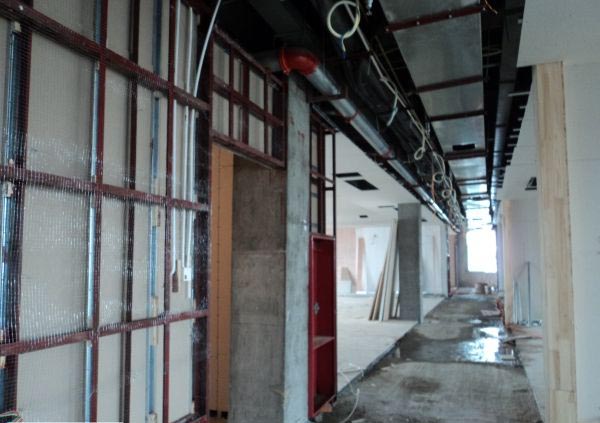 廠房裝修橋架安裝施工圖片